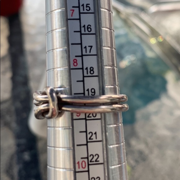 925 Sterling Silver Criss Cross Knot Ring (Size - 9) - Picture 11 of 12